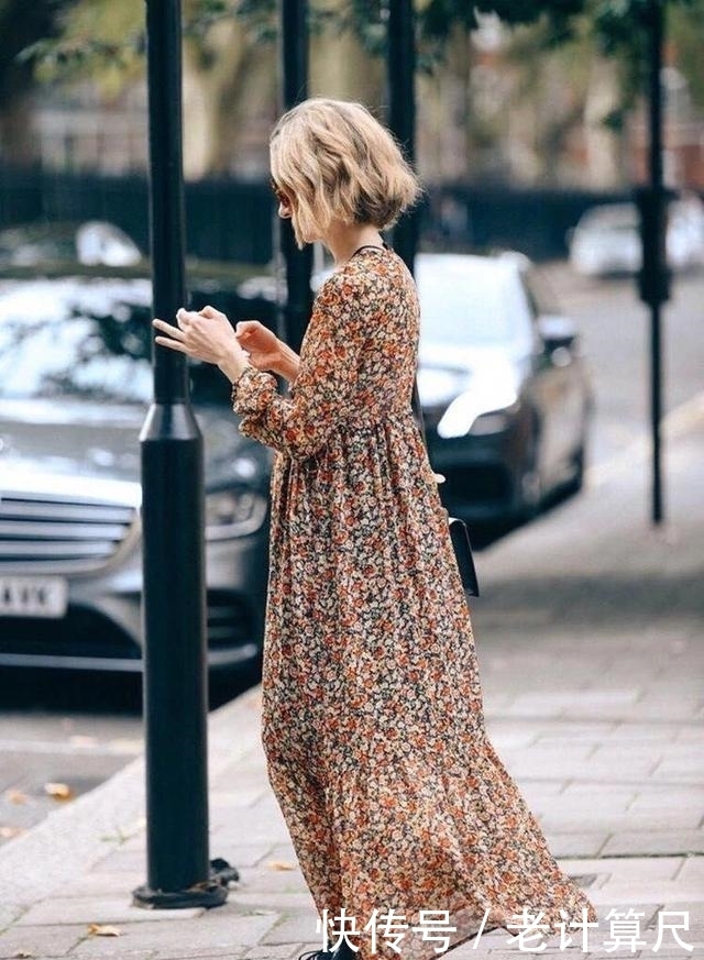 穿碎花裙|50岁的女人,建议远离以下3套“显老造型”,容易穿出大妈即视感