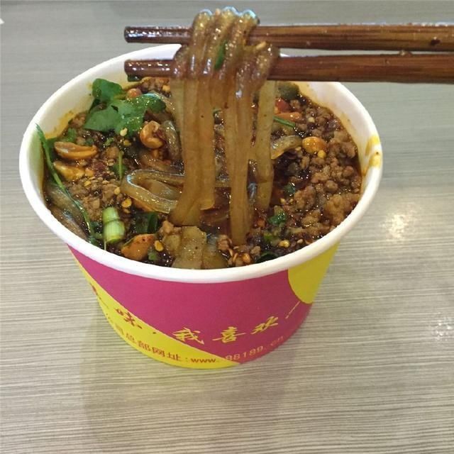 小编|假如给你60万，从这3种美食里选1个永远不吃，你选哪个？