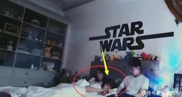 Kimi|林志颖儿子Kimi正面曝光,眉眼和小时候一样,身高快要超过爸爸了