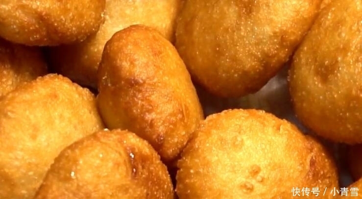 发硬|炸糖糕时,别再直接炸了,少了此步骤,糖糕破皮露馅还发硬