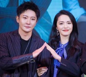 是因为|从“话剧王子”到“余欢水”，郭京飞成功转型的秘密都是因为她