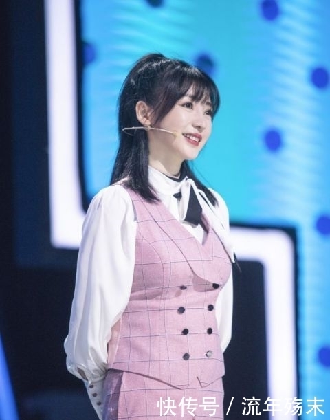  女喜剧人|《笑起来真好看》柳岩回忆喜剧生涯：沈腾是我导师