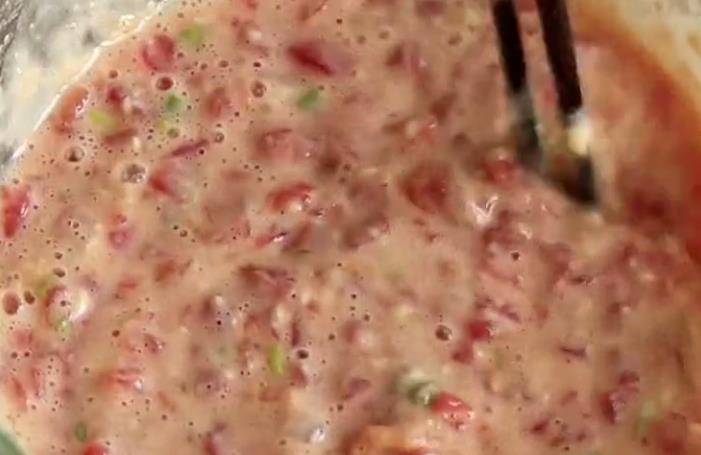 孩子|西红柿别再炒鸡蛋了,做成早餐饼太美味,营养好吃,孩子特喜欢