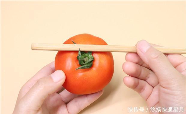  去皮|今天才知道，原来西红柿去皮不用开水烫，只用一枚硬币就能搞定