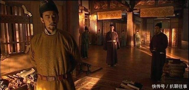 何用|大臣索取尚方宝剑,皇帝问:你要它何用?大臣:只为杀你的老师