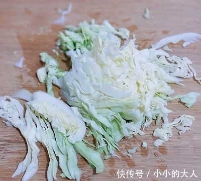  番茄|卷心菜番茄全麦鱼面