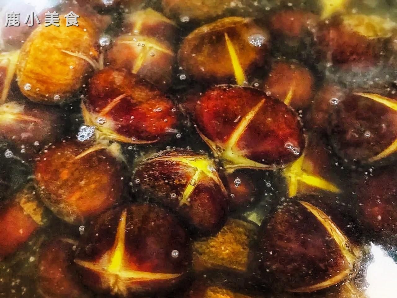 方法|板栗难掰还易碎？别用牙咬了，教你3招，板栗轻松去壳，完整干净