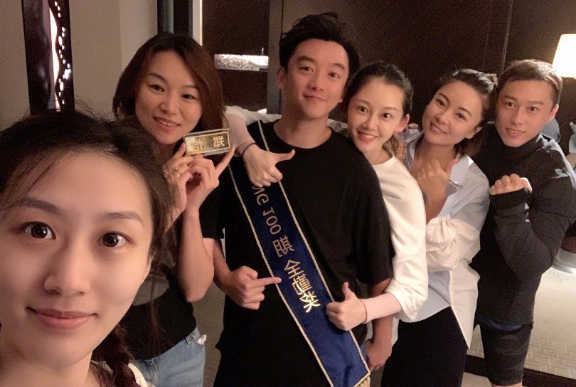 郑恺|《跑男》录制首期郑恺缺席,网友爆料原因,原来是因为妻子苗苗