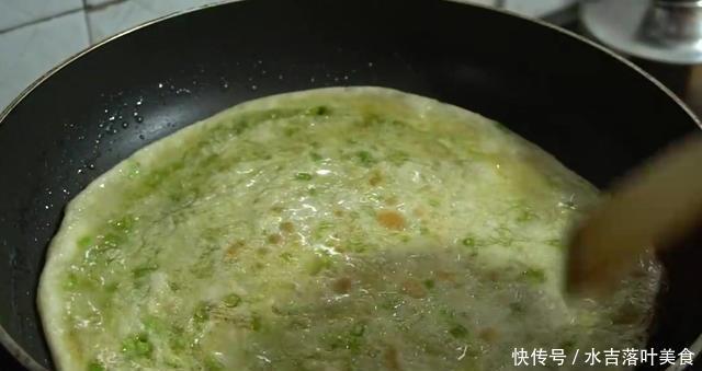 就要|青椒油饼,我每三五个就要做一次,家里贪吃,几颗青椒就行了