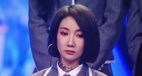 悲情|青你2:四人争一个出道位,陆柯燃逆袭金子涵陪跑,乃万上演悲情戏码