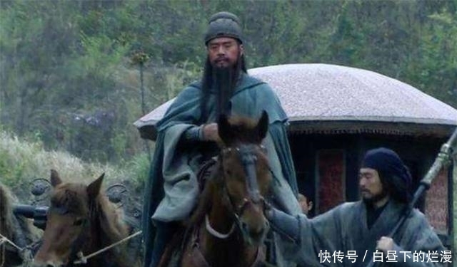 关羽|蜀汉两员猛将,一个可战徐晃一个生擒庞德,为何却不受关羽重用