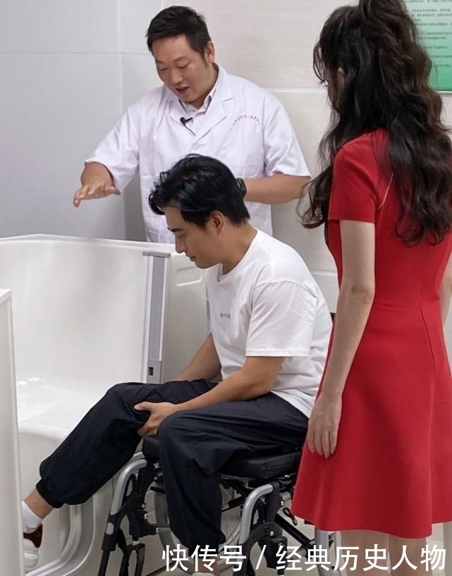 康复中心|演员陈龙现身康复中心制作假肢,背后真相竟是……