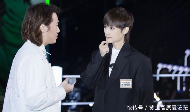 比赛|《好声音》首轮导师对决赛结束,真正具有冠军相的学员,出现了