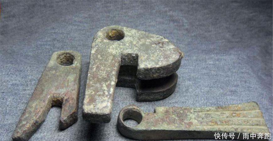 弓弩|几年前老人花30万购得一古物,专家鉴定是战国的,但你买赔了