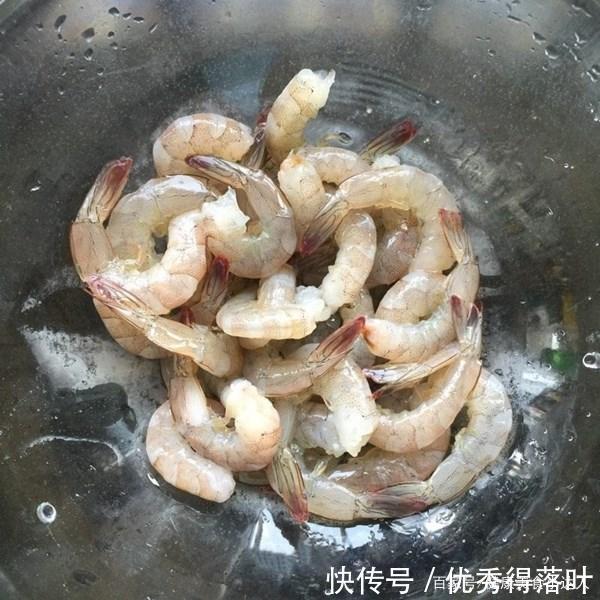 蛋白质|冷冻对虾这样做 味道鲜美 名字也很拽 很受欢迎的街边小吃 虾扯蛋