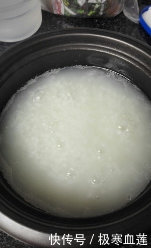 放盐|煮米饭,有人放醋有人放盐?都错了,学会一招米饭香软,粒粒分明