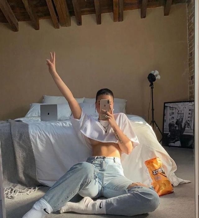 对镜|解锁对镜自拍技巧,分分钟在家拍出大片!