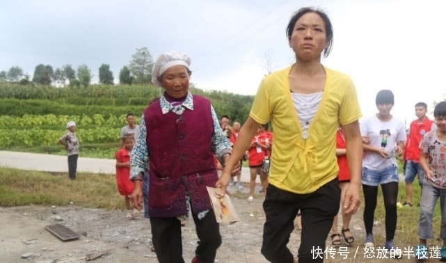  名字|14岁女孩被拐卖，20多年后因“名字”回乡，却已物是人非