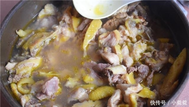 农村|第一次带男友回农村老家,妈妈亲手准备一顿饭,男友却一口没吃