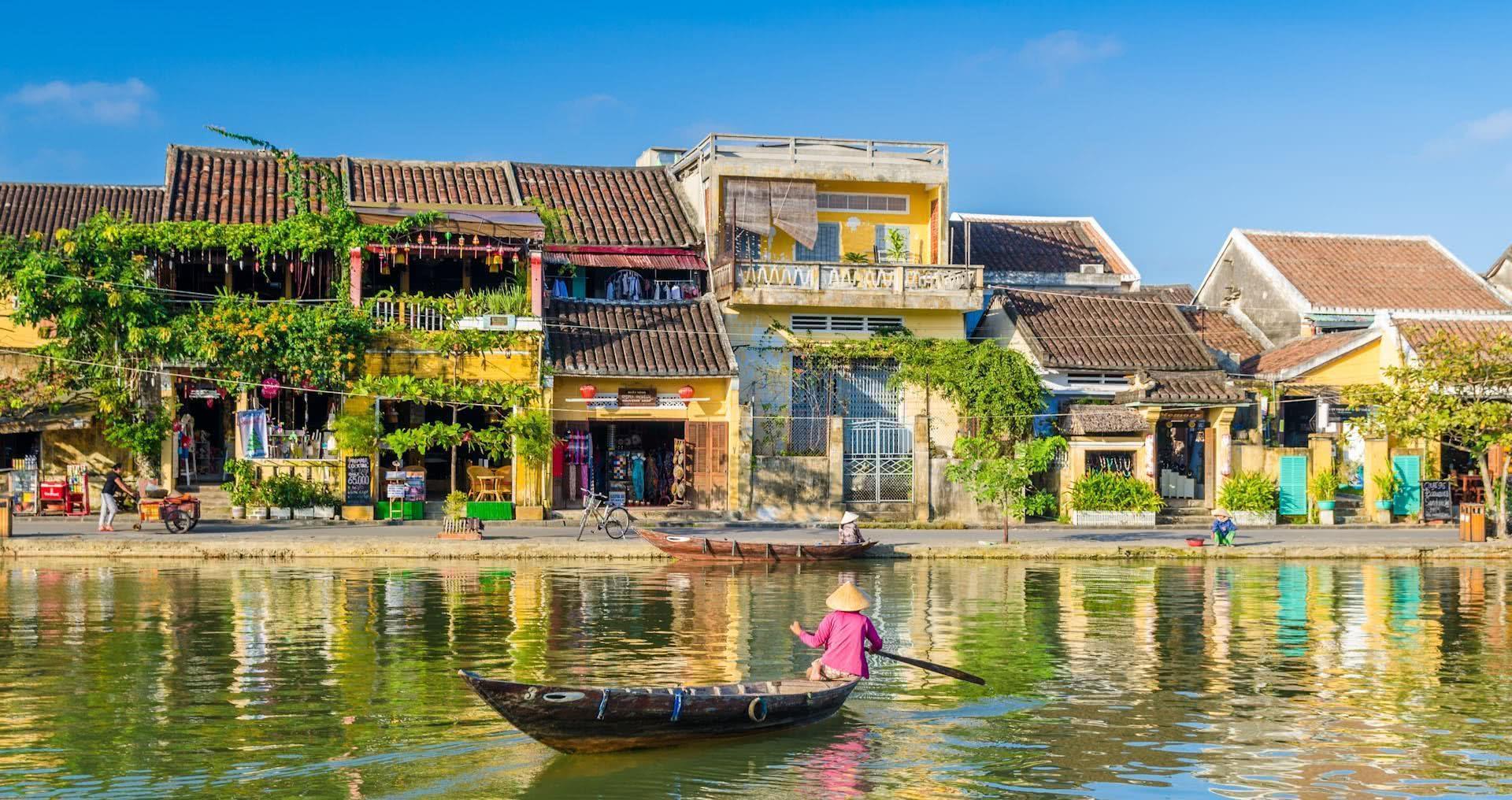  护照上盖|中国原藩属国：却占南海29个岛，如今因南海不愿在我国护照盖章