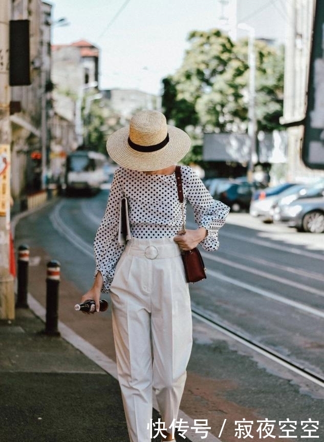 女人|女人43以后,如果不差钱的话,秋天建议买这3种裤子,气质减龄