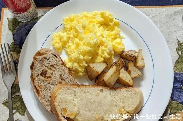 吃一些|真正走进美国人家庭瞧瞧他们一日三餐吃些啥,和国内有何差别