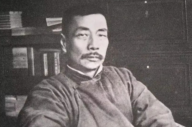 工资|鲁迅作为大文豪,当时他的工资只有三百多,放现在是多少钱