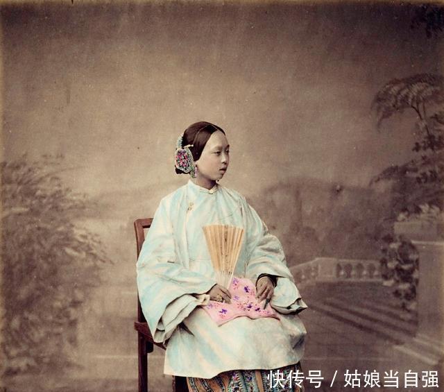 晚清时期|一双脚的秘密，晚清时期的女人气质相差这么大