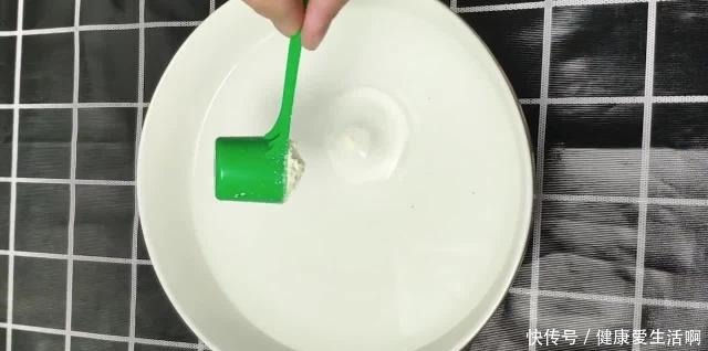 做法|麻辣烫中的“爱马仕”，比传统的做法多了份奶香味，趁放假试试