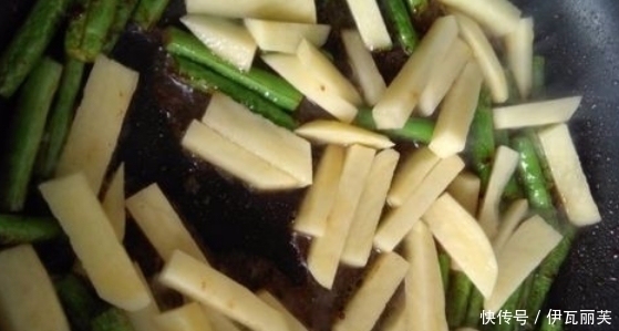 下饭|秋天,这2种青菜一起炒,开胃下饭,营养美味还不贵,老少皆宜