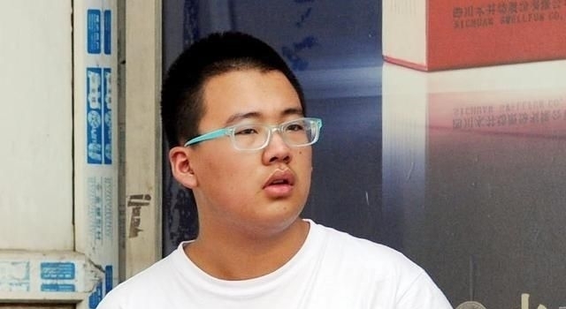  相声|从青年相声演员到综艺“新贵”，郭麒麟靠的是什么？