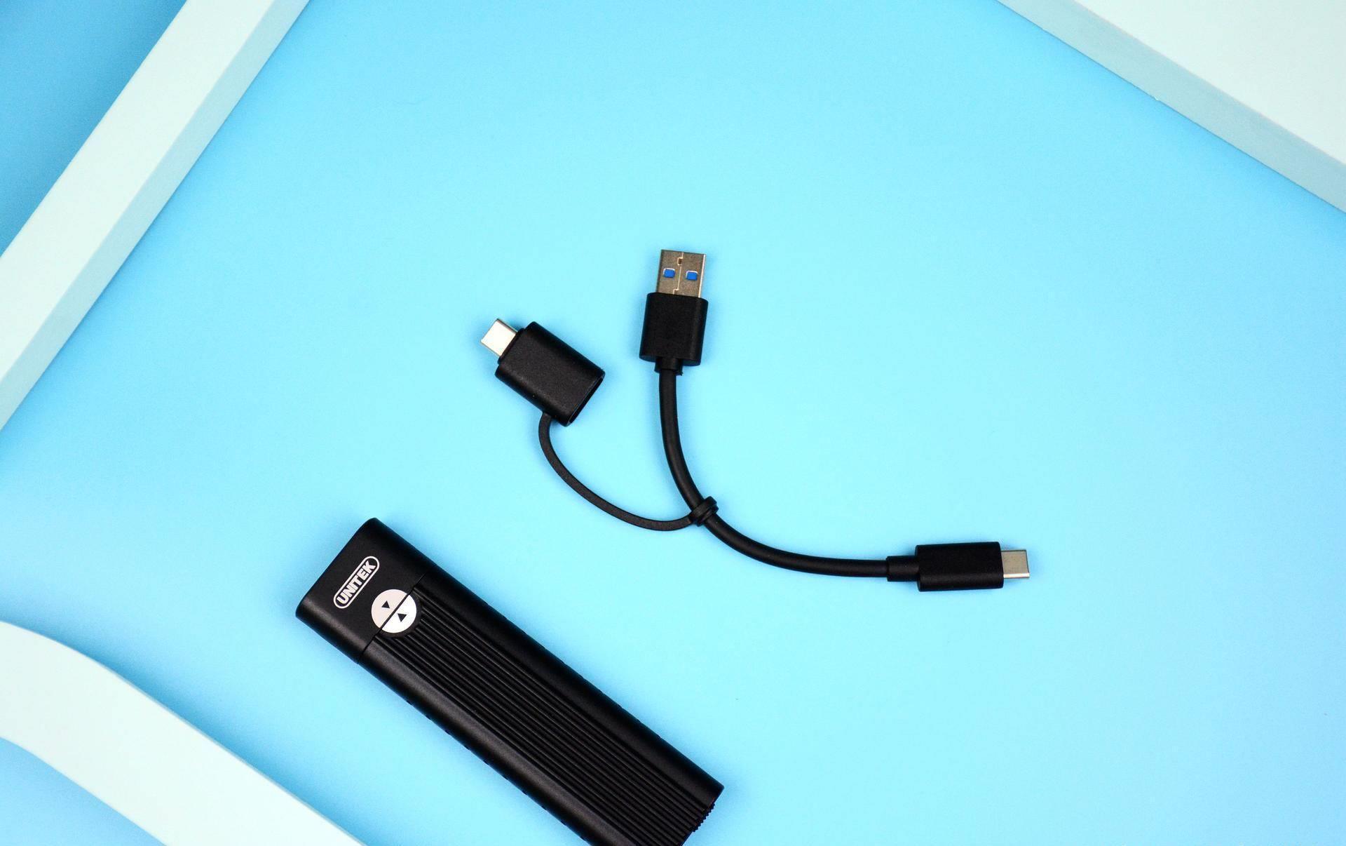  便携|废旧硬盘轻松打造为便携办公利器：优越者M.2高速移动硬盘盒评测