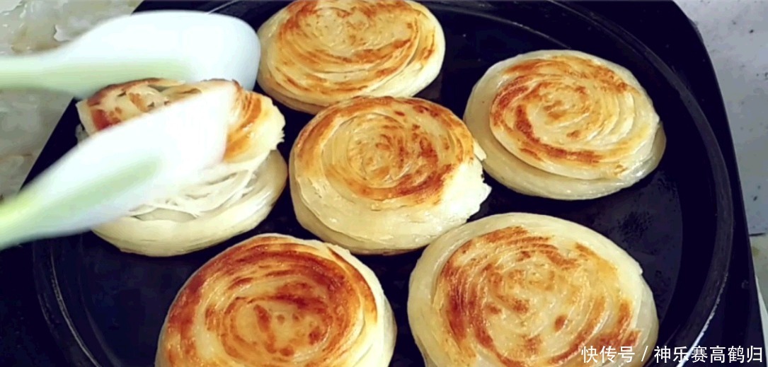 外酥|想吃盘丝饼不用买,告诉你详细比例,保证外酥里软,丝丝分明