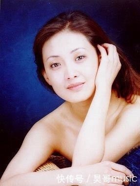 游泳|8登春晚的牛莉,为何当红时却回归家庭,看看老公是谁你就明白了