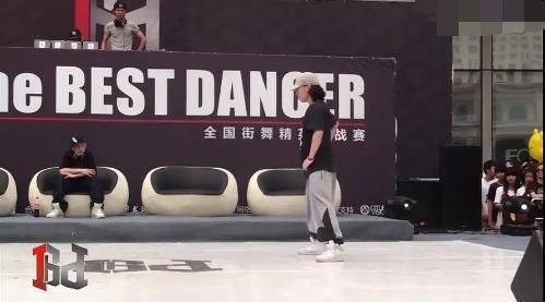 王一|《街舞3》王一博大秀几经波折,改哭编舞师,舞台最终呈现炸翻全场