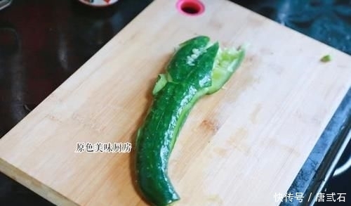 清凉|黄瓜准确的打开方式,清凉又爽口,第一步千万要注意