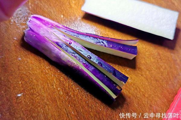 蒜茸|辣与不辣都香,这么美味的蒜茸茄子,看着就有食欲