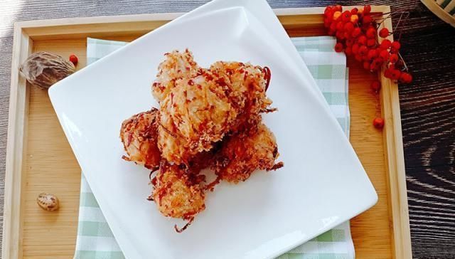 美味|萝卜丸子这么做更好吃,加多这两样,让你的丸子更香酥美味