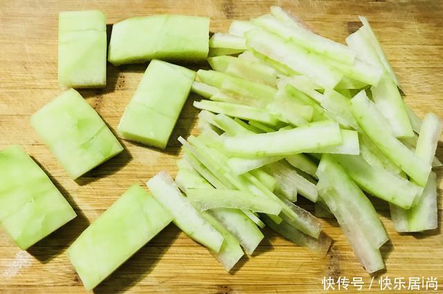 花钱|伏天没胃口,教您一道不花钱的开胃小菜,麻辣鲜香,超下饭