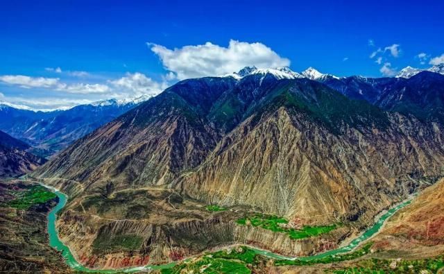 雪山|凝聚冰川、古道、湖泊、雪山、草原和古文明的康巴腹地