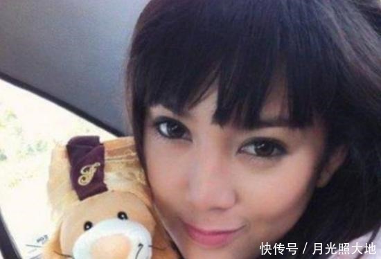 眼睛|为何茜拉上节目都戴头巾,当她摘下头巾时,简直不相信自己的眼睛