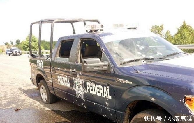 毒贩伏击|9张照片告诉你，墨西哥毒贩有多猛！缉毒警察遭遇伏击全部牺牲！