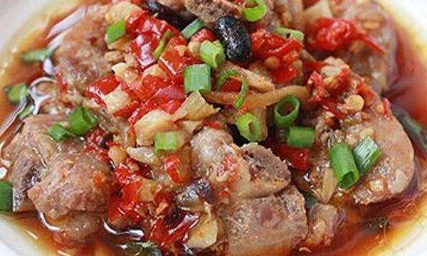  鲜味|精选美食推荐鲜味莴苣丝，素炒平菇，白菜粉丝汤的做法