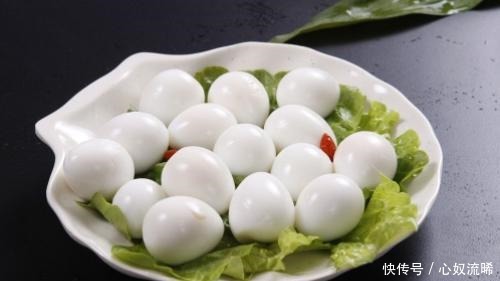 用筷子夹起来|老外评选中国用筷子“最难”夹起来的美食,中国网友用勺子吃