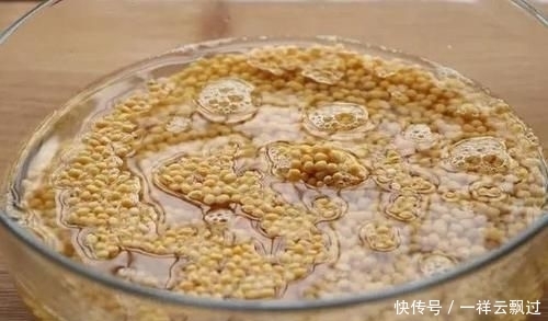 美食|夏天,不用烤箱的甜点,清凉解暑,平底锅就搞定,做法简单又好吃