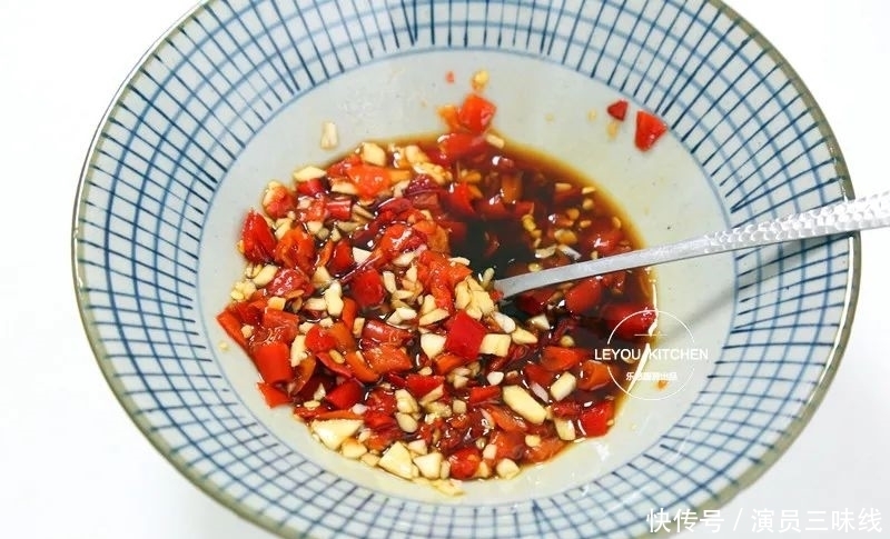 开胃菜|蒸出来的开胃菜，一咬一口汤，简单又下饭