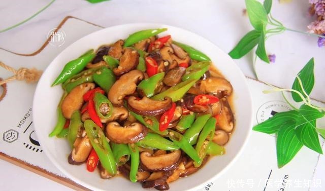 入秋|入秋后,我家常吃的一道菜,10分钟搞定,好吃到连汤汁都不剩