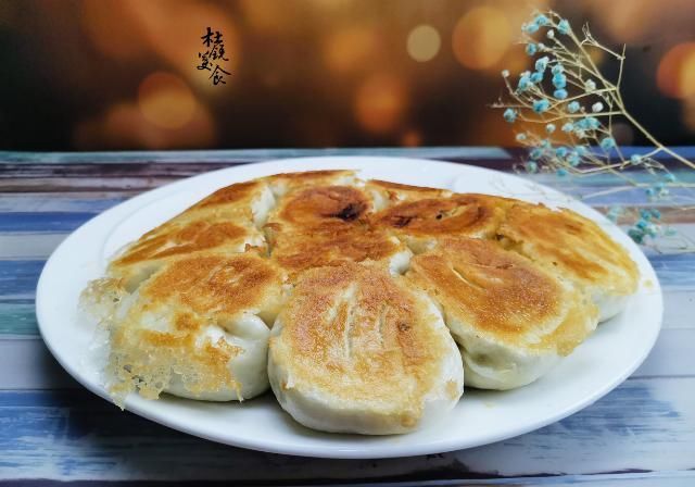 地道|掌握这4点,在家也能做出地道水煎包,馅大皮薄焦香酥脆吃不够