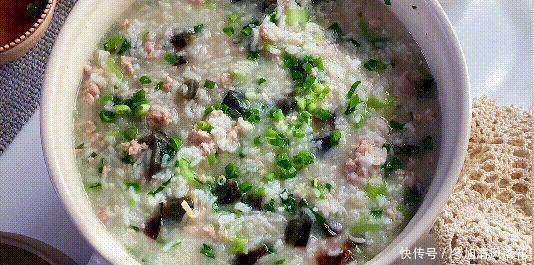 分钟|15分钟煮皮蛋瘦肉粥,口感顺滑,质地浓稠,家人都爱,上桌光盘