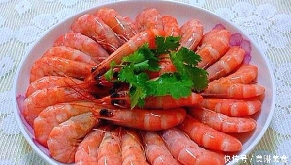  鲜嫩|煮虾的时候直接放水里煮是错的，多做1步，虾肉吃起来鲜嫩还不腥